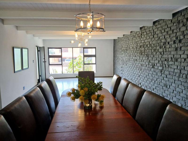 5 Bedroom Property for Sale in Stilbaai Wes Western Cape